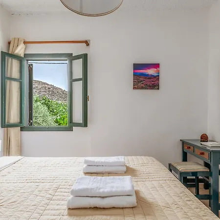 Cyclades 1 * Platis Gialos (Sifnos)